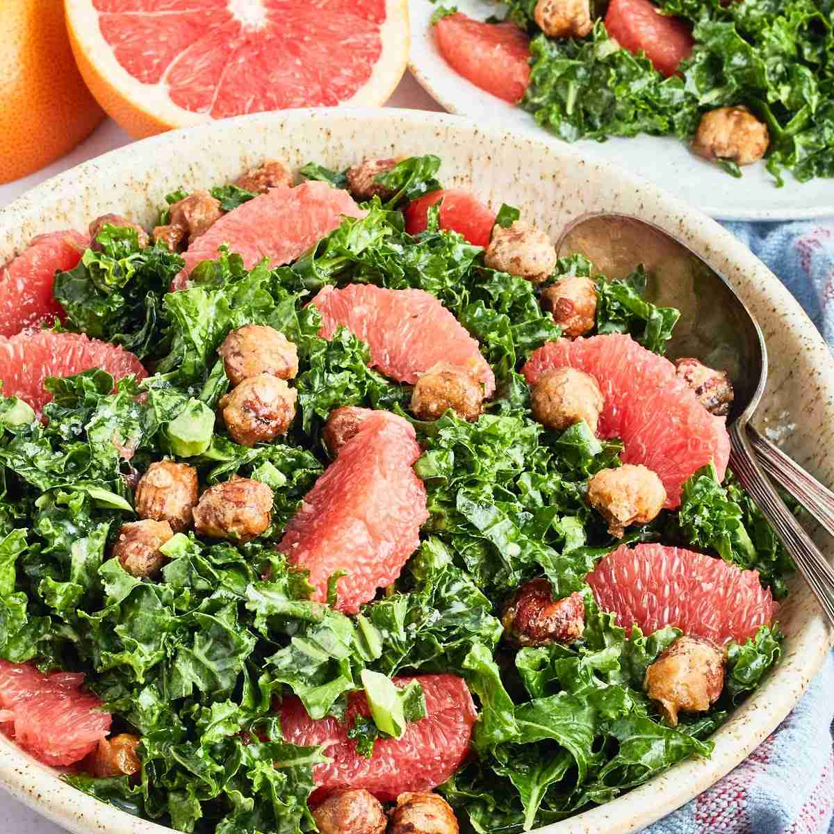 Grapefruit and kale salad